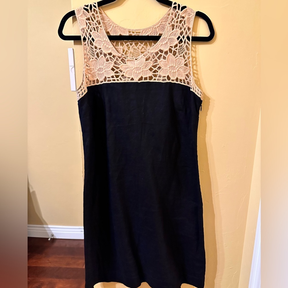 Never worn Loft shift dress with macrame detail.